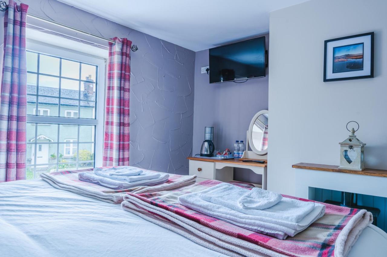 The Cock Hotel Bronllys Zewnętrze zdjęcie